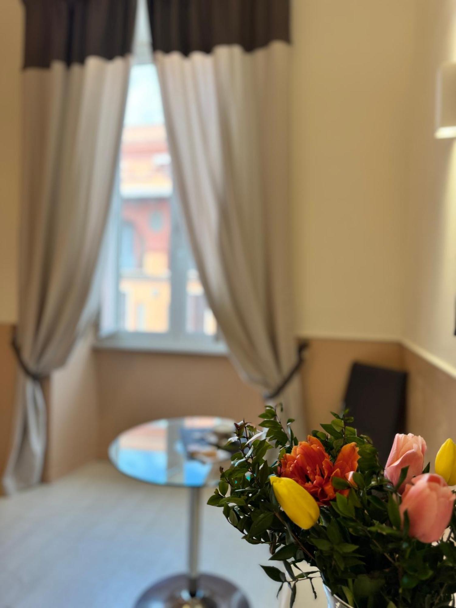 My Monti Place Рим Екстериор снимка